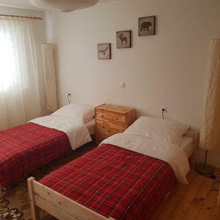 Apartmani Andrej Udbina Kültér fotó
