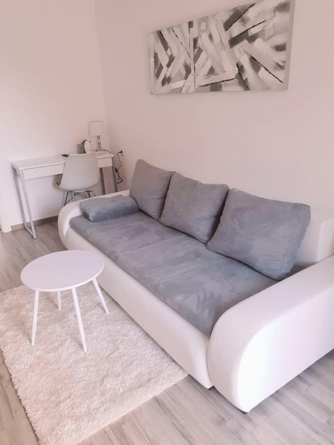 Apartmani Andrej Udbina Kültér fotó