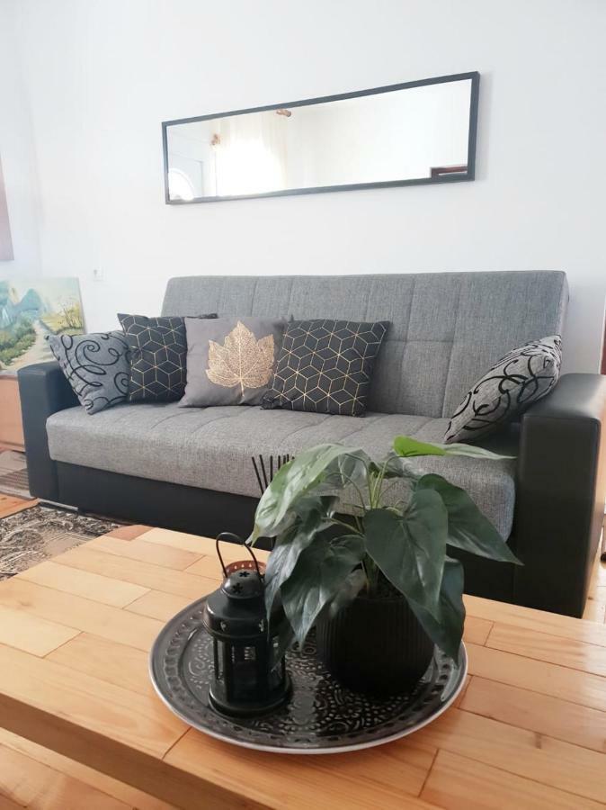 Apartmani Andrej Udbina Kültér fotó